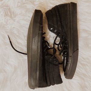 High top black vans